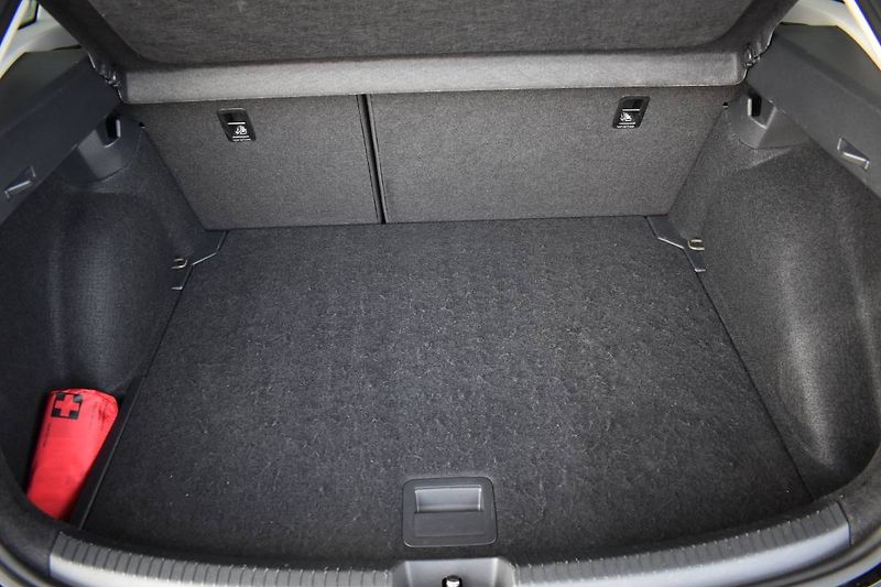 Volkswagen Taigo (2025) Style 1.5TSI 110kW,tažné,záruk - fotka 12 z 24
