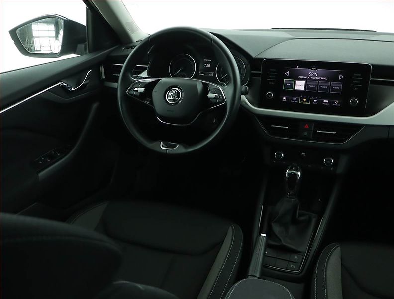 Škoda Kamiq (2023) Ambition 1.5 TSI - fotka 7 z 16