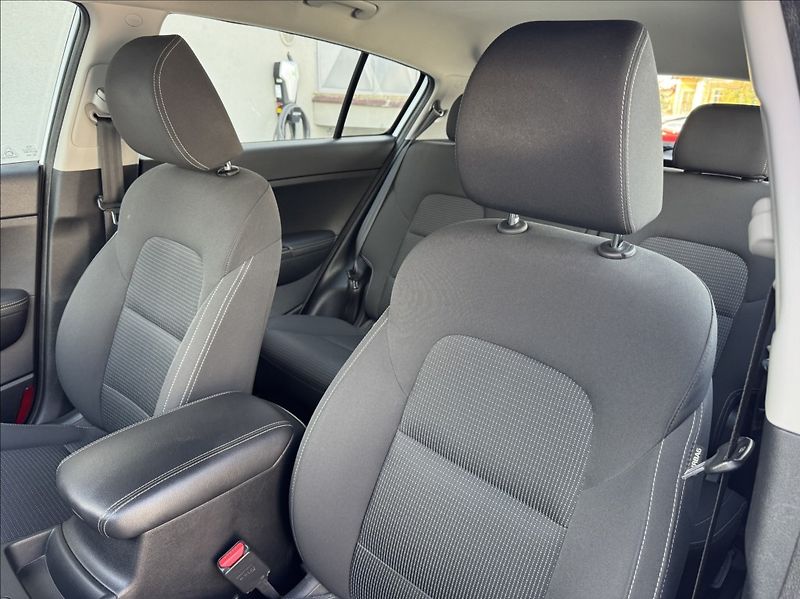 Kia Sportage 1,6 T-GDi 130kW 4x4 tažné - fotka 22 z 50