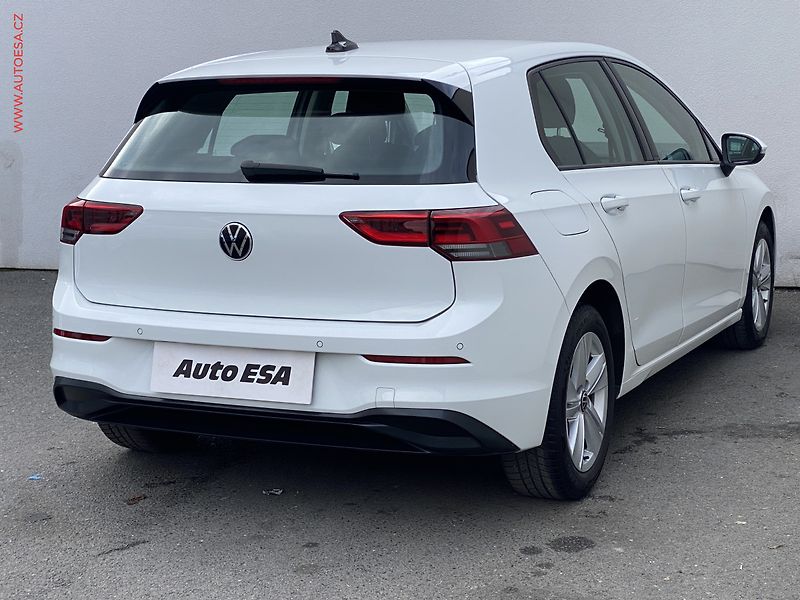 Volkswagen Golf (2020) 1.0TSi, ČR, Life, LED - fotka 4 z 18