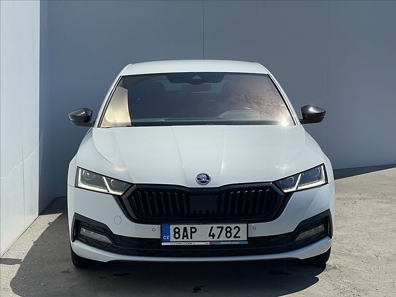 Škoda Octavia 2,0 TDI DSG Style Plus TAŽNÉ - fotka 22 z 23