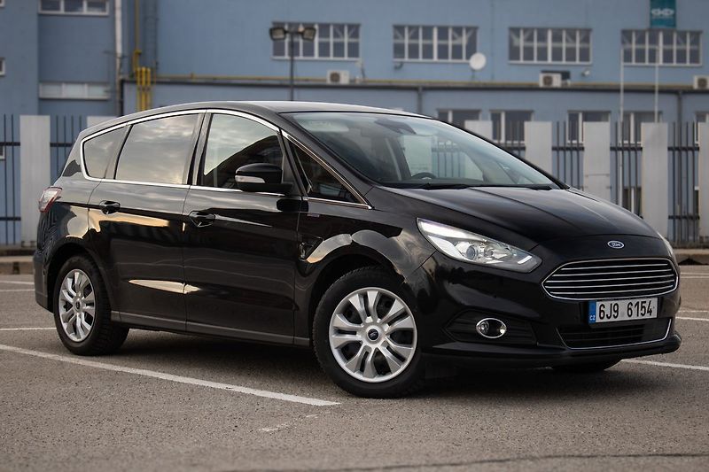 Ford S-MAX servisní knížka - fotka 3 z 36
