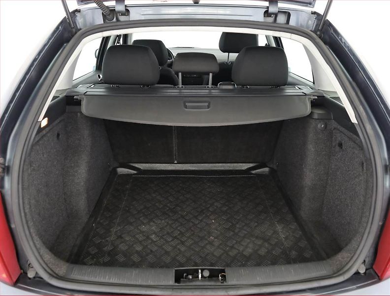 Škoda Fabia (2006) 1.9 TDI, po STK, CZ doklady - fotka 13 z 14