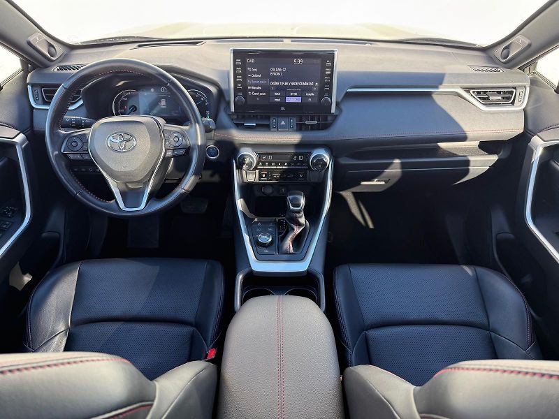 Toyota RAV4 2.5 PHEV e-CVT Selection VIP A - fotka 5 z 30