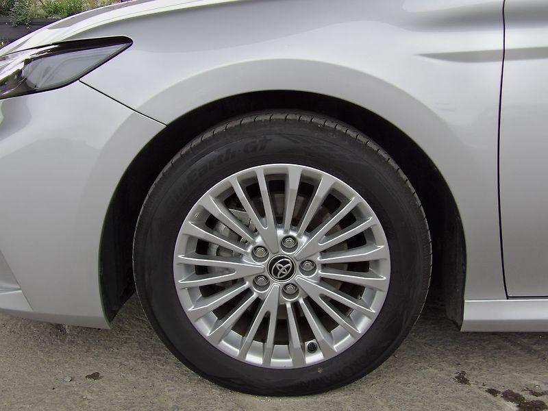 Toyota Camry 2.5 Hybrid Comfort ČR DPH - fotka 23 z 27