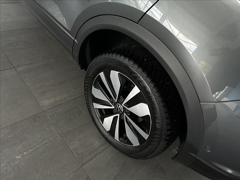Volkswagen T-Roc 1,0   TSI,GOAL,SERVISKA,1.MAJ - fotka 29 z 31