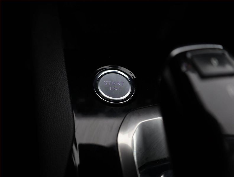 Peugeot 3008 (2017) GT Line 1.6 THP, Automat - fotka 16 z 20
