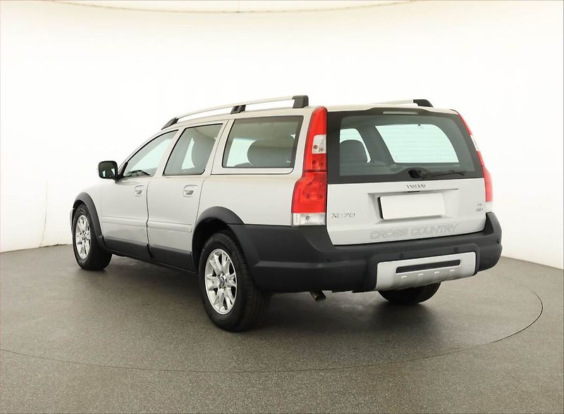 Volvo XC70 (2007) D5 AWD, 4X4, jezdí výborně - fotka 4 z 18