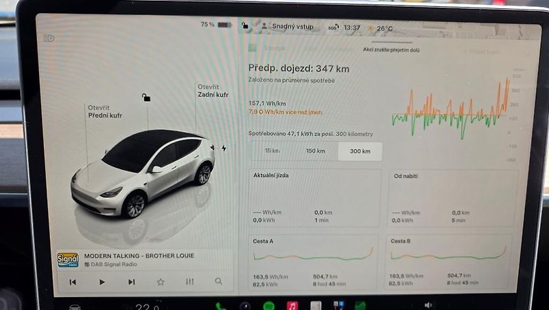Tesla Model Y (2023) Long Range AWD DE SoH 92,4% - fotka 34 z 41