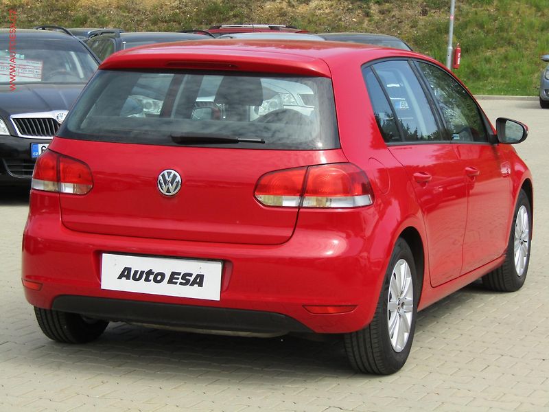 Volkswagen Golf (2011) 1.4i, 2.maj,ČR, AC, STK1/28 - fotka 6 z 19