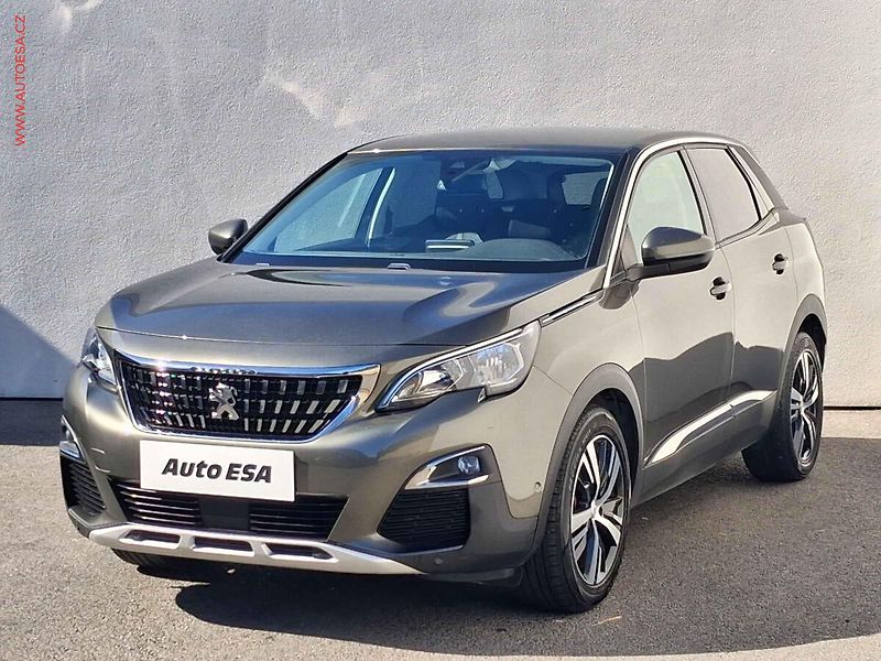 Peugeot 3008 (2019) 1.2 PT, Allure, AT, navi - fotka 3 z 17