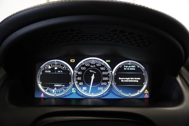 Jaguar XJ (2012) XJ  3,0D V6 AUTOMAT - fotka 22 z 39
