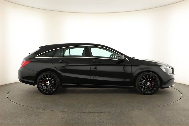 Mercedes-Benz CLA (2016) 180 CDI, Kůže, Tempomat - fotka 6 z 13