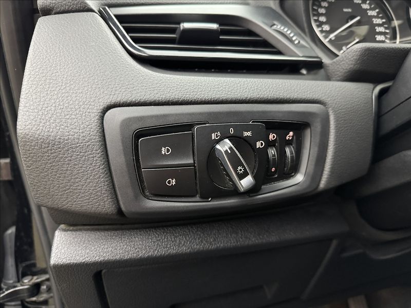 BMW Řada 2 1,5 218i LONG ROZVODY VÝHŘEV - fotka 8 z 43