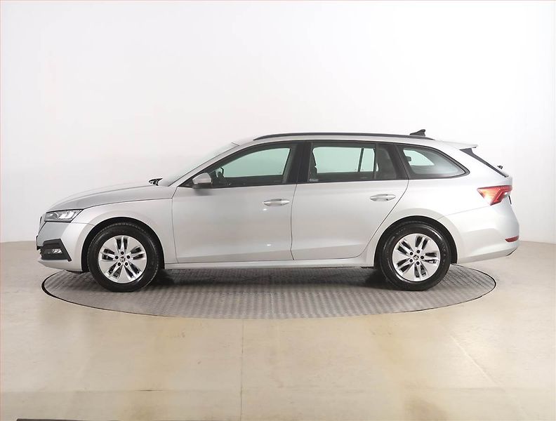 Škoda Octavia (2022) Ambition 2.0 TDI, digi klima - fotka 3 z 18