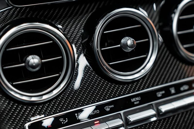 Mercedes-Benz GLC - fotka 17 z 23