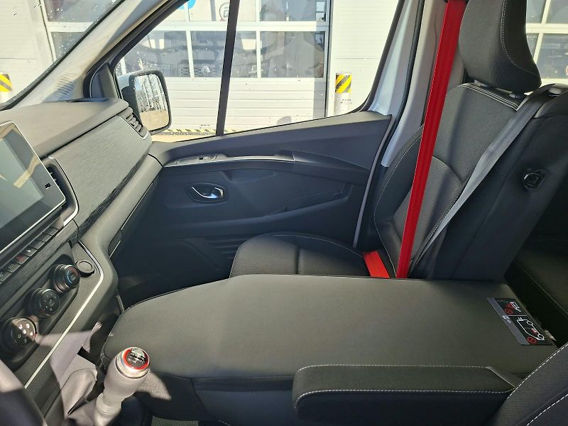Renault Trafic (2026) L2H1 - 9 míst - fotka 21 z 23