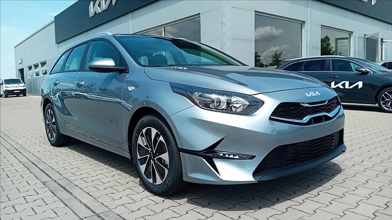 Kia Ceed 1,5 SW T-GDi 7DCT SPIN - fotka 3 z 13