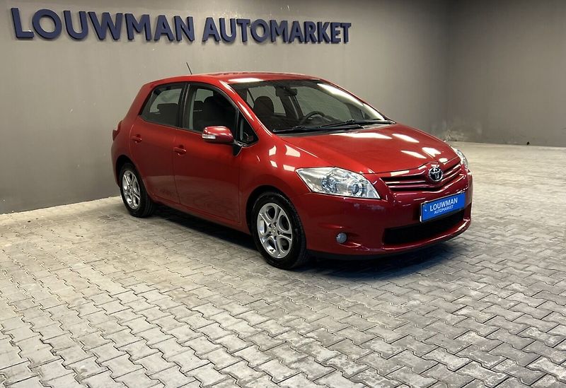 Toyota Auris 1,6 VVTi Luna - fotka 13 z 16