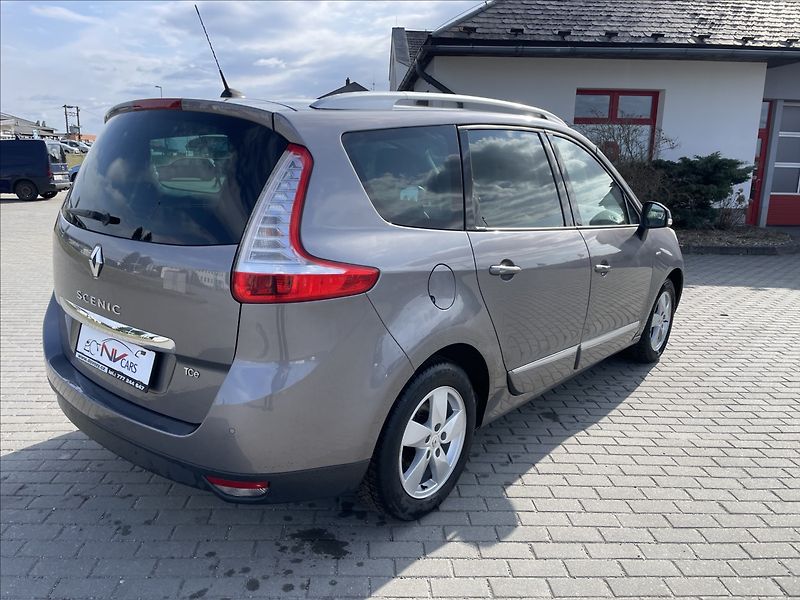 Renault Grand Scénic 1,2 TCe 97kw BOSE, GPS, odp. D - fotka 35 z 37