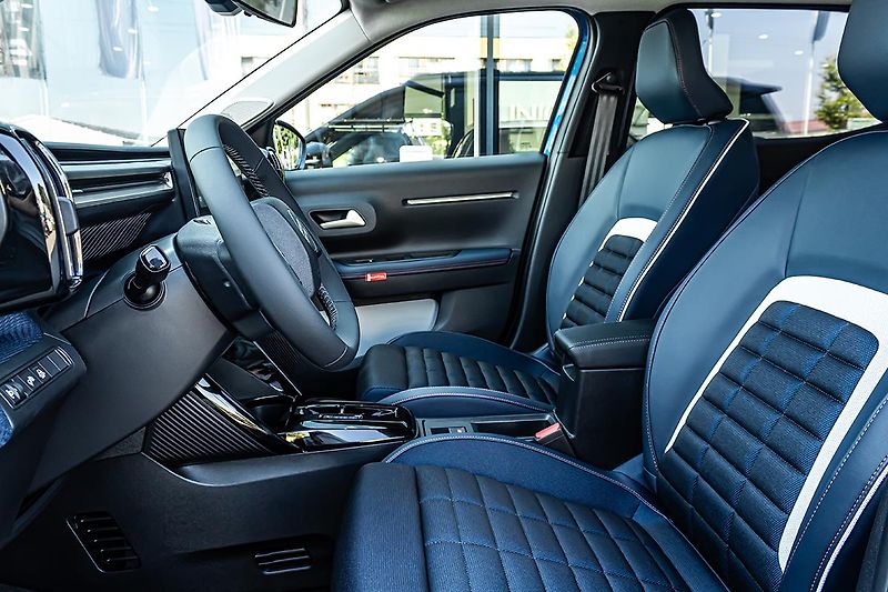 Citroën C3 Aircross 1,2 COLLECTION Hybrid 145k EAT - fotka 11 z 18