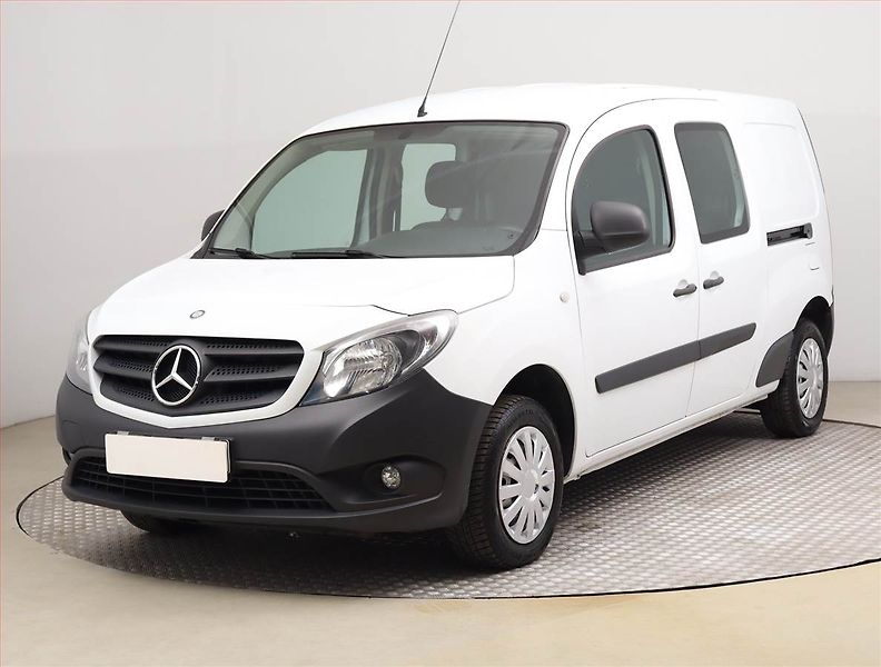 Mercedes-Benz Citan (2018) 111 CDI, 5Míst, 634kg, ČR - fotka 2 z 14