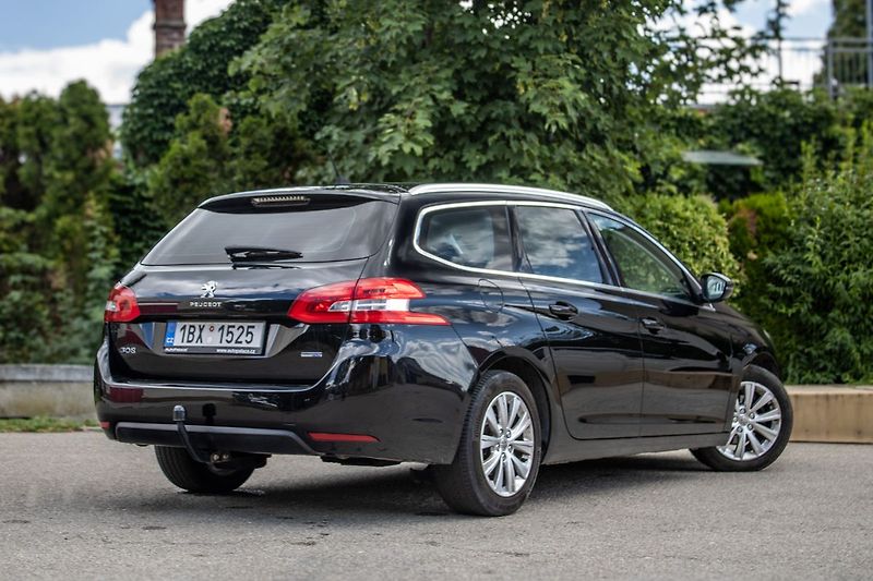 Peugeot 308 - fotka 5 z 21