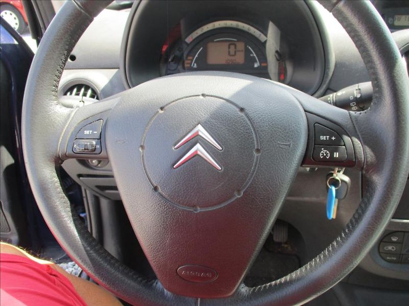Citroën C3 1,4 i Exclusive, klima,servis, - fotka 16 z 29