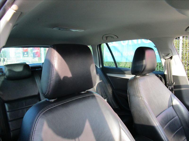 Škoda Octavia Combi 1.6TDi Greenline, Bi-xen - fotka 31 z 56
