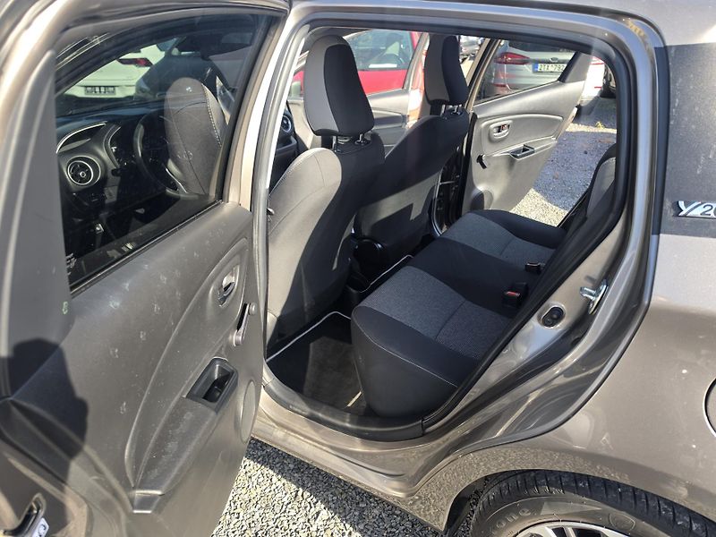 Toyota Yaris 1.5 VVti Y20 Kamera  - fotka 8 z 21