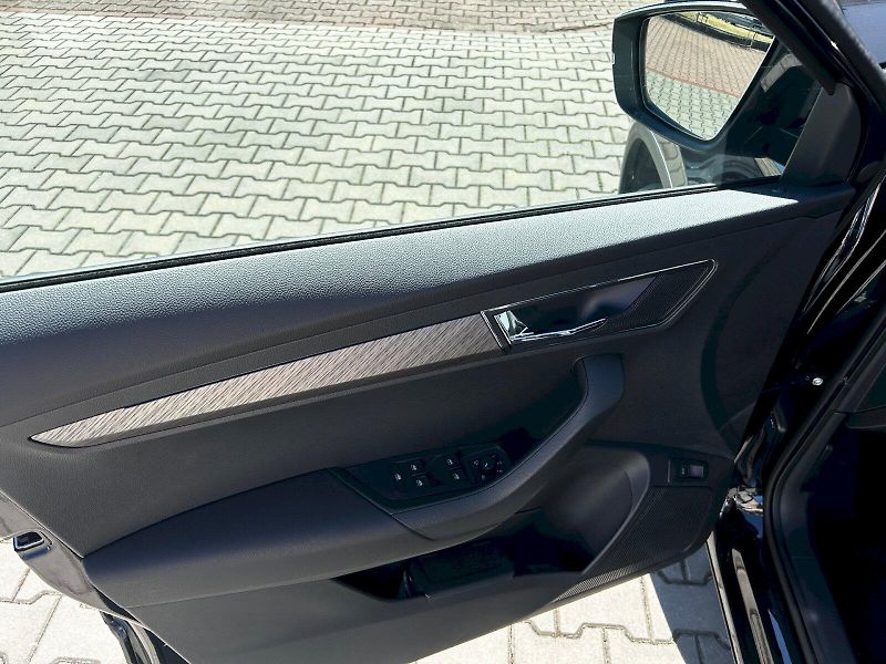 Škoda Karoq (2024) 2.0 TDI 85kW DSG Style+ VarioF - fotka 22 z 35