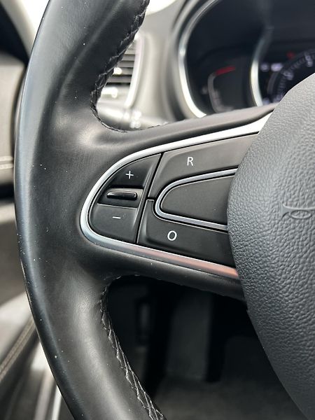 Renault Grand Scénic 1.3TCe AT Intense 7-Míst TZ - fotka 10 z 26