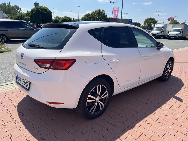 Seat Leon 1.2 TSi  ČR - fotka 5 z 32