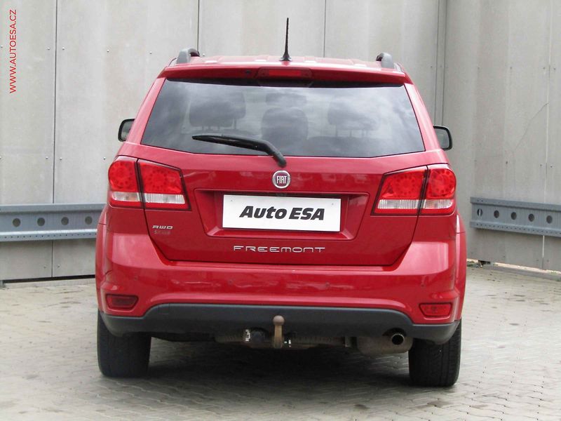 Fiat Freemont (2014) 2.0 Multijet 4x4, 7míst, AT - fotka 5 z 22