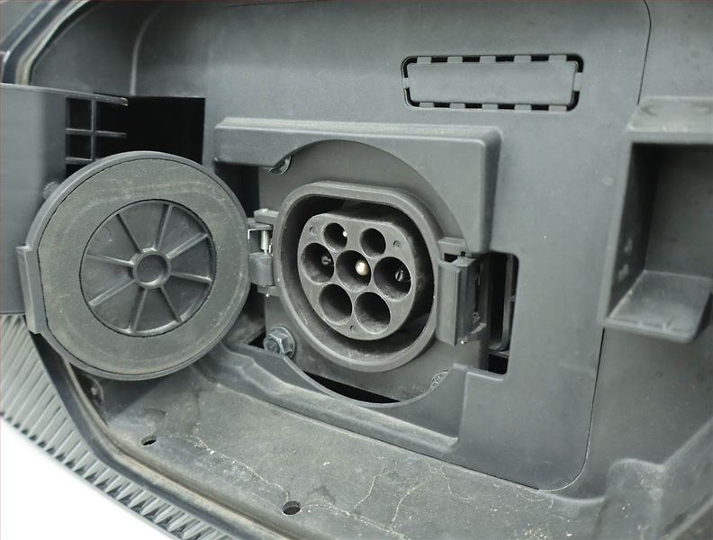 Dacia Spring (2024) Electric 65 (27 kWh), SoH 97% - fotka 16 z 17