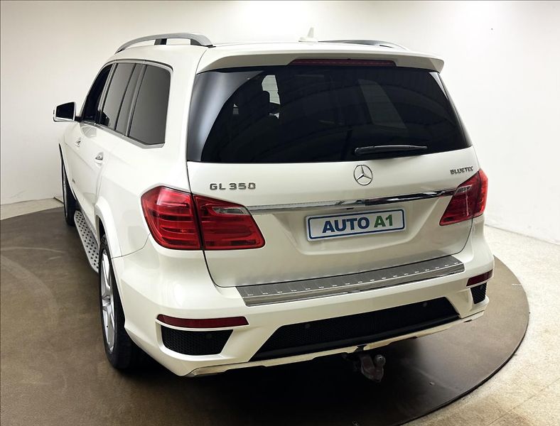 Mercedes-Benz GL 3,0 7-MÍST H/K PANO NZTOP TZ - fotka 6 z 53