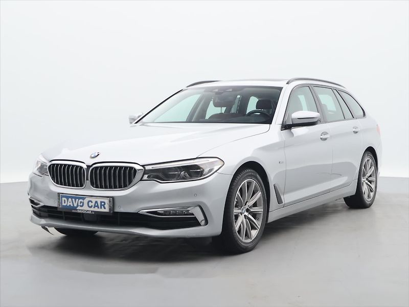 BMW Řada 5 2,0 530i xDrive Luxury Line - fotka 3 z 31