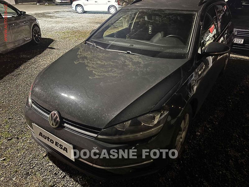 Volkswagen Golf (2018) 1.6 TDi, AT, autoAC - fotka 1 z 3