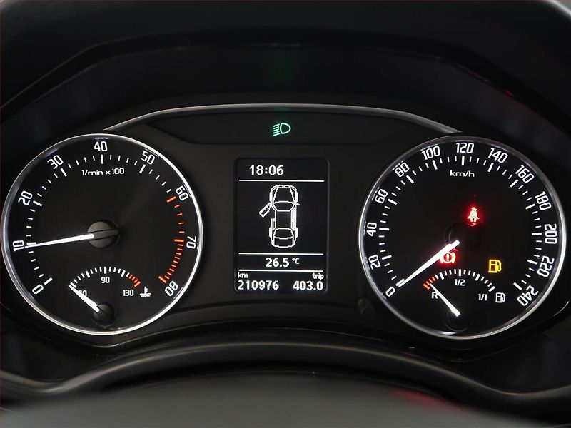 Škoda Octavia (2010) Laurin&Klement 1.8 TSI, 4X4 - fotka 11 z 14