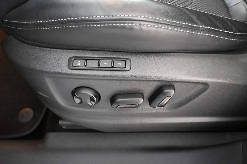 Škoda Kodiaq (2023) 2.0 4x4 LED Matrix DSG STYLE T - fotka 25 z 34