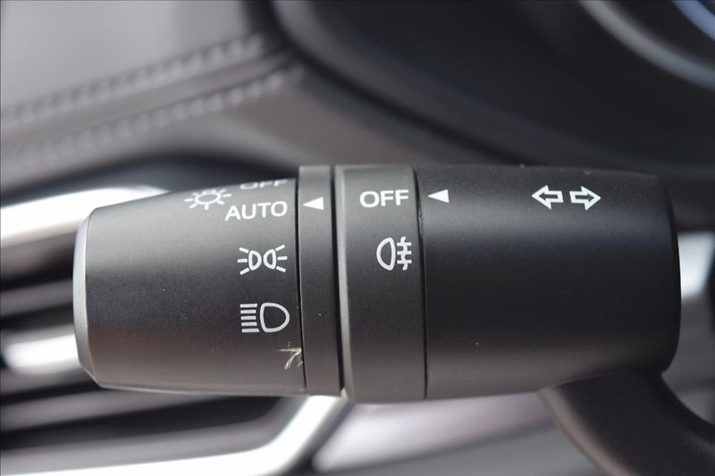 Mazda CX-5 2,2 d 110KW AUTOMAT TAŽNÉ ALU - fotka 35 z 50