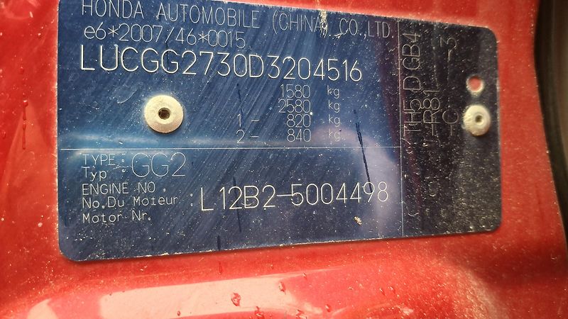 Honda Jazz 1.2 benzin 66 kw Facelit - fotka 14 z 36