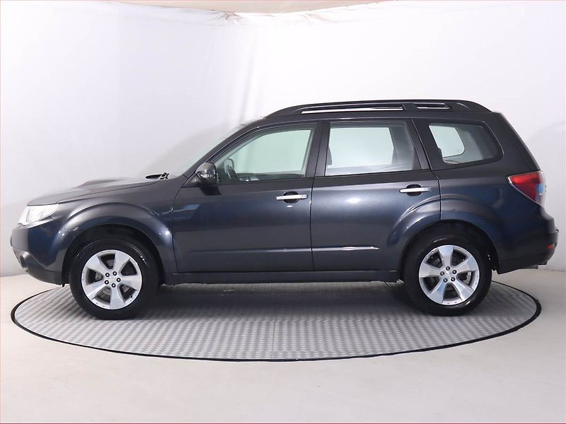 Subaru Forester (2011) 2.0 d, 4X4, Serv.kniha - fotka 3 z 16