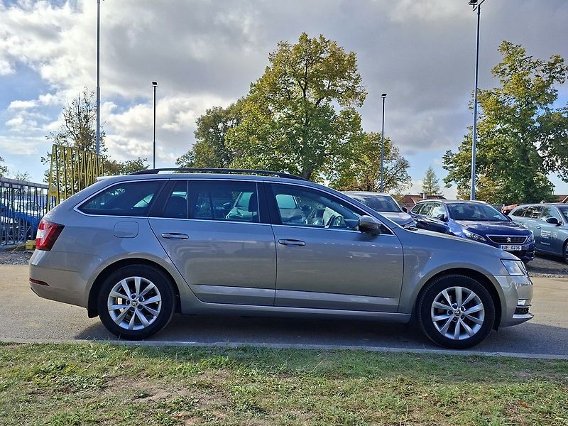 Škoda Octavia COMBI 2,0 TDI 150k M6 - fotka 9 z 25
