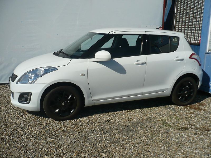 Suzuki Swift 1.2i 69Kw Klimatizace - fotka 3 z 25