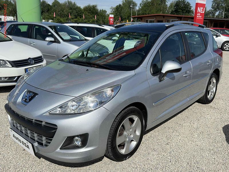 Peugeot 207 (2011) 1.6VTi, AC, park.čidla - fotka 3 z 17