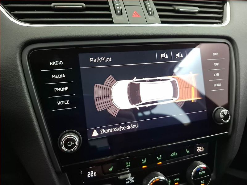 Škoda Octavia (2018) Style 2.0 TDI, Automat, Navi - fotka 16 z 21