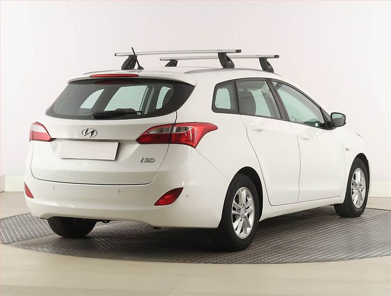 Hyundai i30 (2016) 1.6 CRDi, Tempomat - fotka 5 z 16