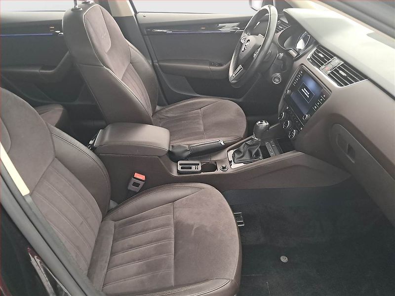Škoda Octavia (2017) Laurin&Klement 2.0 TDI, 4X4 - fotka 9 z 21