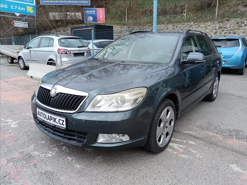 Škoda Octavia 2,0 TDi CR  Elegance - fotka 3 z 22